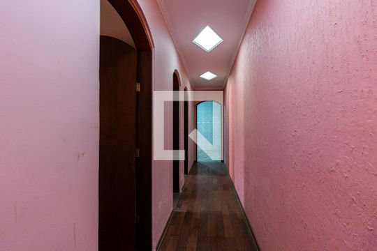 Corredor de casa para alugar com 4 quartos, 240m² em Tatuapé, São Paulo