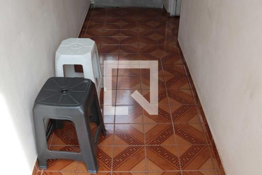Corredor de casa à venda com 4 quartos, 180m² em Padroeira, Osasco