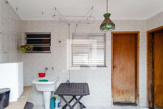 Área comum de casa à venda com 3 quartos, 130m² em Bosque da Saúde, São Paulo