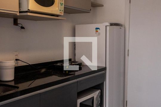 Cozinha de kitnet/studio à venda com 1 quarto, 27m² em Partenon, Porto Alegre
