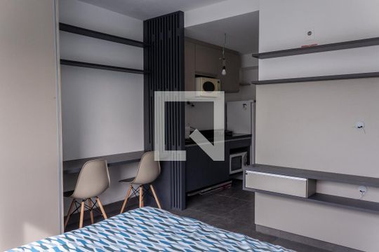 Quarto de kitnet/studio à venda com 1 quarto, 27m² em Partenon, Porto Alegre