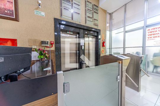Hall de entrada de apartamento para alugar com 1 quarto, 37m² em Centro, Florianópolis
