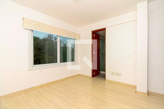 Suíte de casa à venda com 3 quartos, 230m² em Ipanema, Porto Alegre