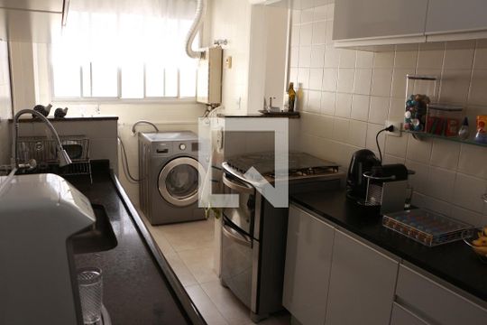 Cozinha de apartamento à venda com 3 quartos, 143m² em Tatuapé, São Paulo