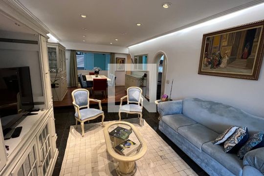 Sala de tv de apartamento à venda com 3 quartos, 170m² em Cerqueira César, São Paulo