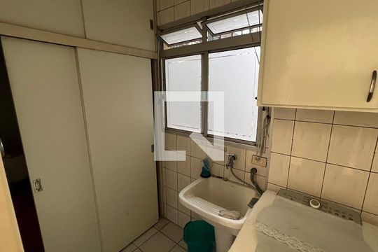 Área de Serviço de apartamento à venda com 3 quartos, 170m² em Cerqueira César, São Paulo