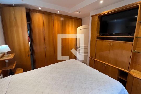 Suite de apartamento à venda com 3 quartos, 170m² em Cerqueira César, São Paulo