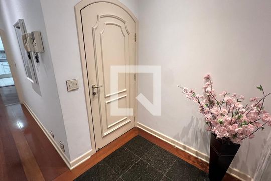 Hall de apartamento à venda com 3 quartos, 170m² em Cerqueira César, São Paulo