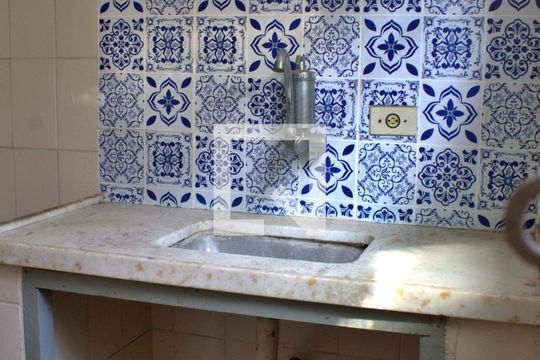Cozinha de casa de condomínio para alugar com 1 quarto, 40m² em Jardim Monte Kemel, São Paulo