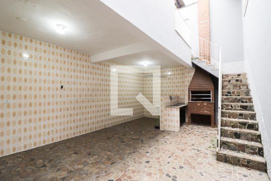 Churrasqueira de casa para alugar com 4 quartos, 220m² em Lauzane Paulista, São Paulo