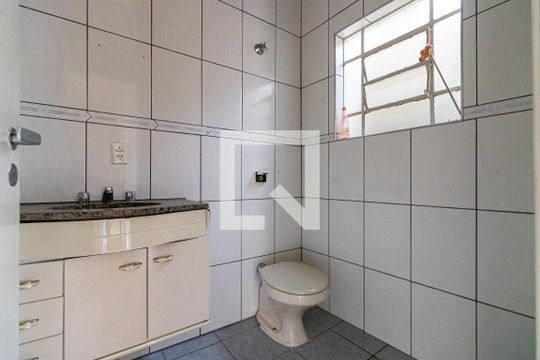 Banheiro de casa à venda com 5 quartos, 210m² em Vila Gomes Cardim, São Paulo