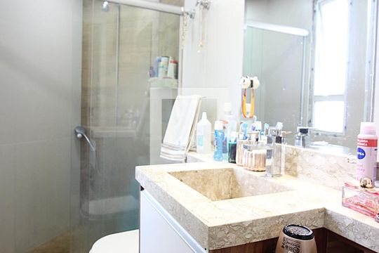 Banheiro do Quarto 1 - Suíte de apartamento para alugar com 2 quartos, 69m² em Centro, São Bernardo do Campo
