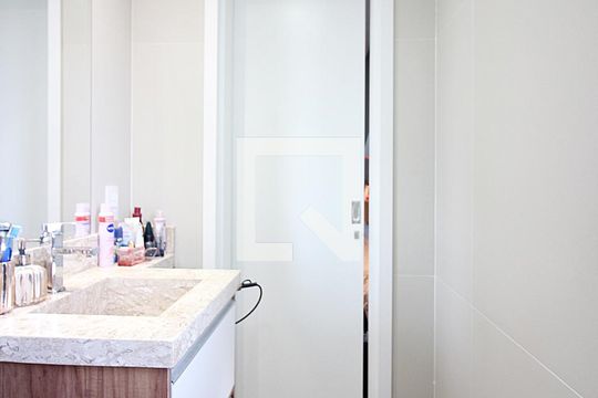 Banheiro do Quarto 1 - Suíte de apartamento para alugar com 2 quartos, 69m² em Centro, São Bernardo do Campo