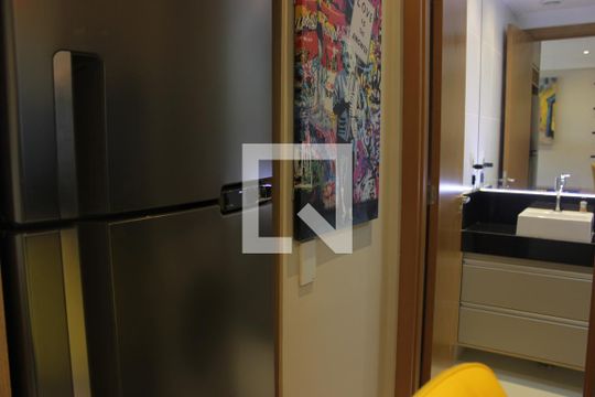 Geladeira de kitnet/studio para alugar com 1 quarto, 38m² em Centro, Guarulhos