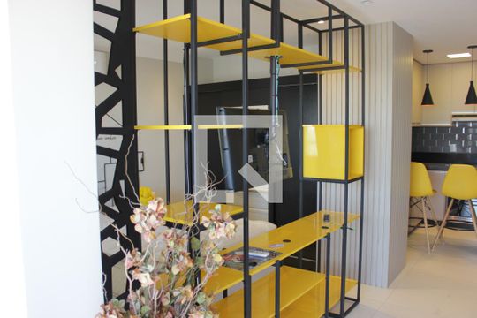 Sala de kitnet/studio para alugar com 1 quarto, 38m² em Centro, Guarulhos