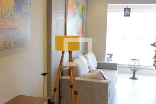 Sala de kitnet/studio para alugar com 1 quarto, 38m² em Centro, Guarulhos