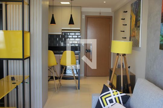 Sala de kitnet/studio para alugar com 1 quarto, 38m² em Centro, Guarulhos
