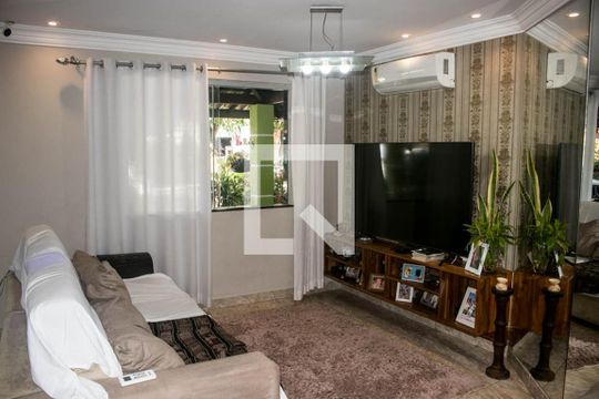 Sala 1 de casa de condomínio para alugar com 4 quartos, 200m² em Stella Maris, Salvador