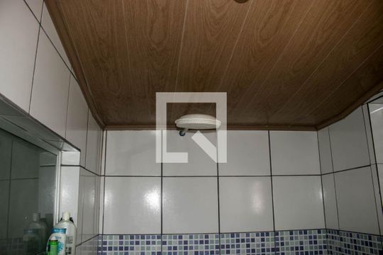 Banheiro do Quarto 1 de casa de condomínio para alugar com 4 quartos, 200m² em Stella Maris, Salvador