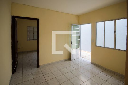 Casa para alugar com 1 quarto, 70m² em Vila Santa Teresa, São Paulo