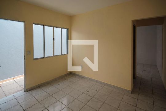 Sala de casa para alugar com 1 quarto, 70m² em Vila Santa Teresa, São Paulo