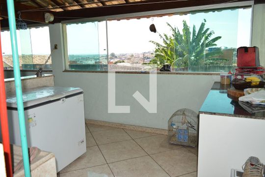 Área de Serviço de casa à venda com 3 quartos, 708m² em Ressaca, Contagem