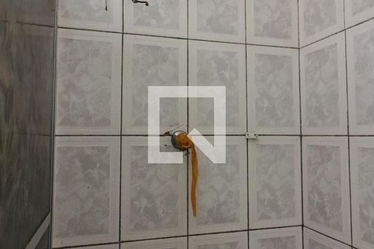 Banheiro de casa para alugar com 3 quartos, 70m² em Jardim Arpoador, São Paulo