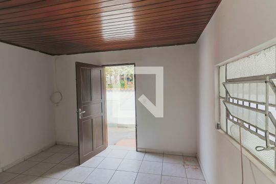 Sala de casa para alugar com 3 quartos, 70m² em Jardim Arpoador, São Paulo
