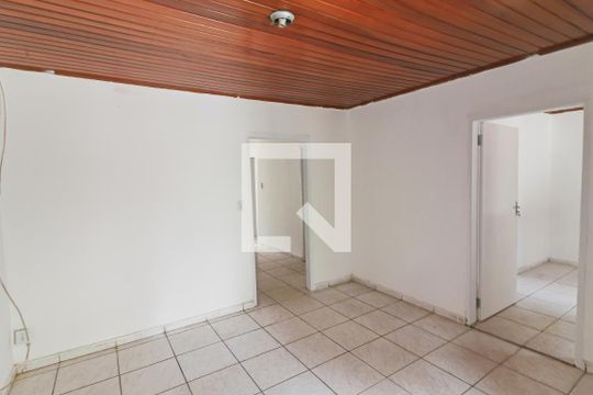 Sala de casa para alugar com 3 quartos, 70m² em Jardim Arpoador, São Paulo