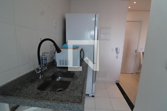 Cozinha de apartamento para alugar com 2 quartos, 43m² em Itaberaba, São Paulo