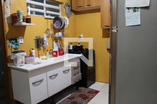 Cozinha de casa à venda com 3 quartos, 160m² em Parque Residencial Oratorio, São Paulo