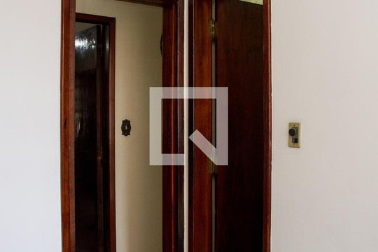 Suíte 01 de casa de condomínio à venda com 4 quartos, 375m² em Lins de Vasconcelos, Rio de Janeiro