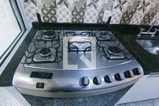 Cozinha  de apartamento à venda com 2 quartos, 76m² em Vila Augusta, Guarulhos