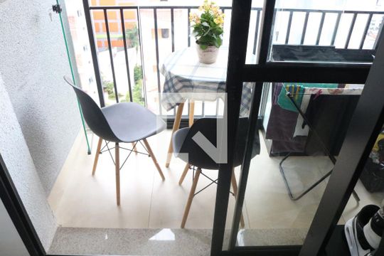 Varanda de kitnet/studio à venda com 1 quarto, 25m² em Perdizes, São Paulo