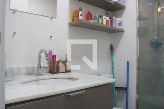 Banheiro de kitnet/studio à venda com 1 quarto, 25m² em Perdizes, São Paulo