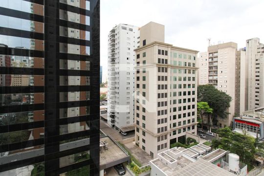 Vista de apartamento à venda com 2 quartos, 126m² em Vila Olímpia, São Paulo