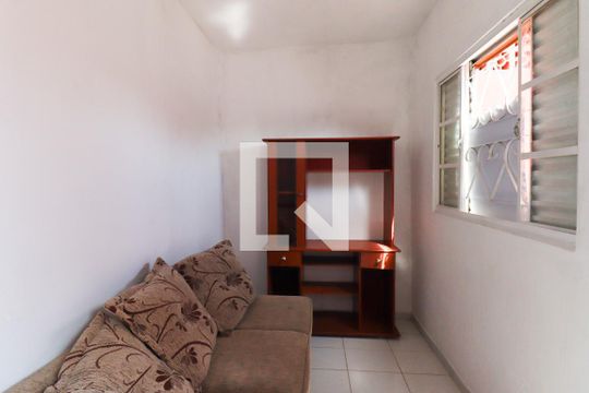 Kitnet/Studio para alugar com 1 quarto, 25m² em Boqueirão, Curitiba