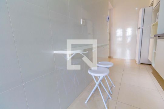 Cozinha de apartamento para alugar com 2 quartos, 86m² em Boqueirão, Praia Grande