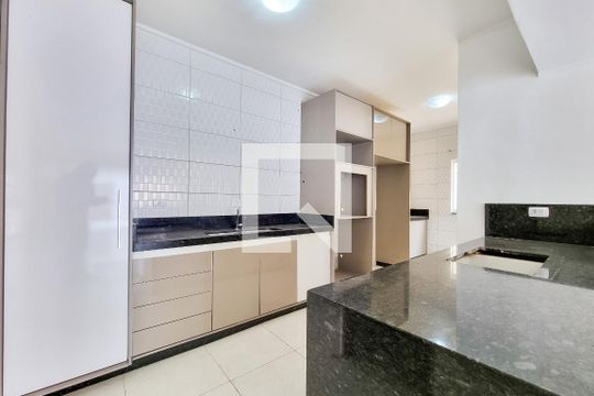 Cozinha de casa de condomínio para alugar com 4 quartos, 249m² em Jardim das Colinas, São José dos Campos