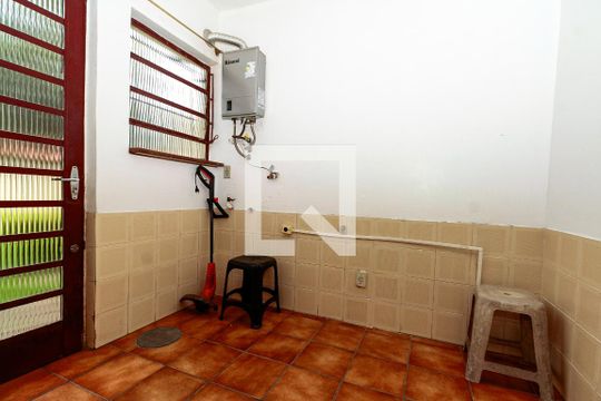Área de Serviço de casa à venda com 3 quartos, 186m² em Ipanema, Porto Alegre