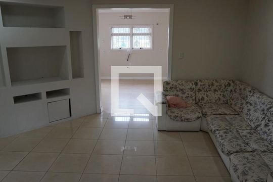 Sala de casa à venda com 3 quartos, 300m² em Operário, Novo Hamburgo