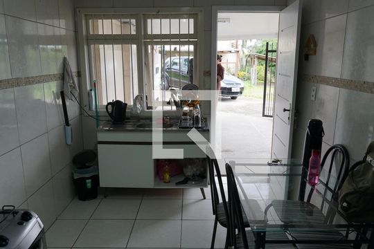 Casa anexa Cozinha de casa à venda com 3 quartos, 300m² em Operário, Novo Hamburgo