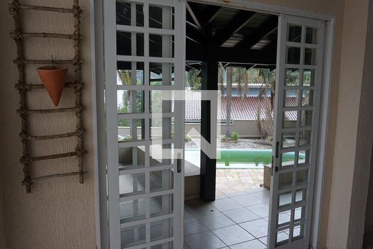 Garagem de casa à venda com 3 quartos, 300m² em Operário, Novo Hamburgo