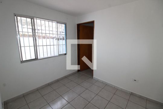 Sala de casa à venda com 6 quartos, 315m² em Vila Divina Pastora, São Paulo