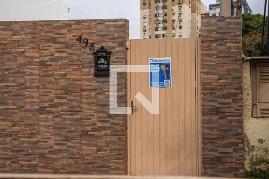 Casa para alugar com 2 quartos, 85m² em Bom Jesus, Porto Alegre