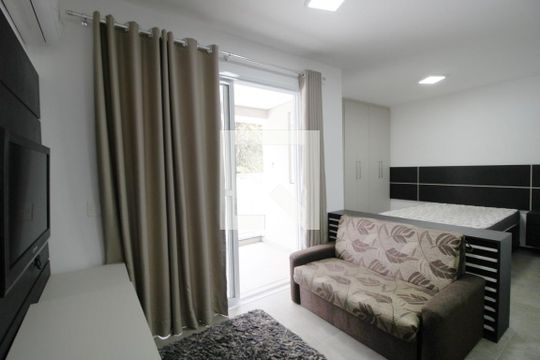 Sala de apartamento para alugar com 1 quarto, 33m² em Jardim Faculdade, Sorocaba