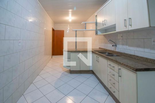 Cozinha de apartamento para alugar com 2 quartos, 75m² em Nossa Senhora das Gracas, Canoas