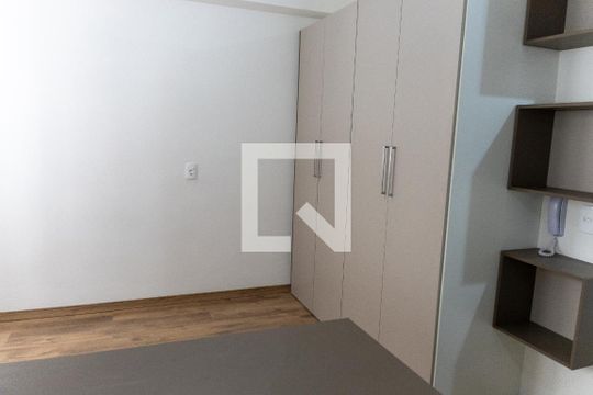 Studio de kitnet/studio à venda com 1 quarto, 24m² em Bonfim, Osasco