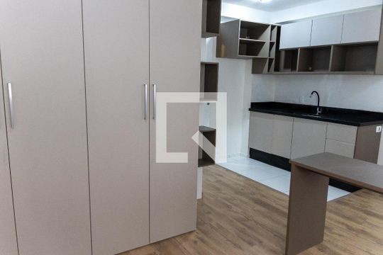 Studio de kitnet/studio à venda com 1 quarto, 24m² em Bonfim, Osasco