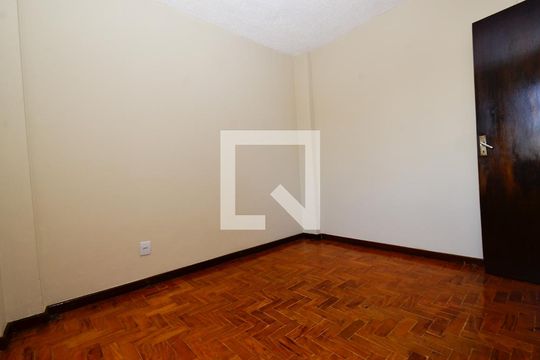 Quarto 2 de apartamento para alugar com 3 quartos, 85m² em Sagrada Família, Belo Horizonte